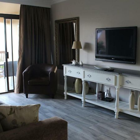Beachfront Luxury @ Umhlanga Durban Buitenkant foto