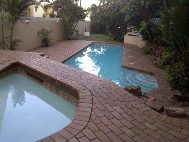 Beachfront Luxury @ Umhlanga Durban Buitenkant foto