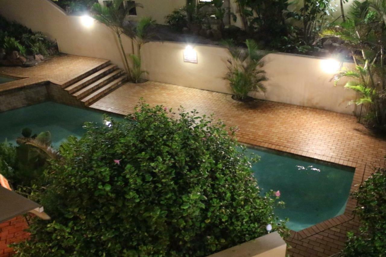 Beachfront Luxury @ Umhlanga Durban Buitenkant foto